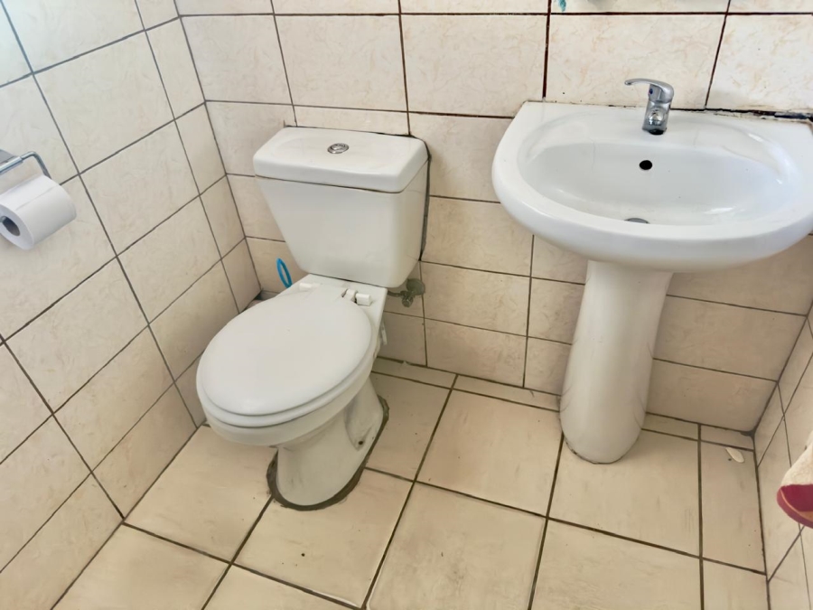 3 Bedroom Property for Sale in Electric City Western Cape